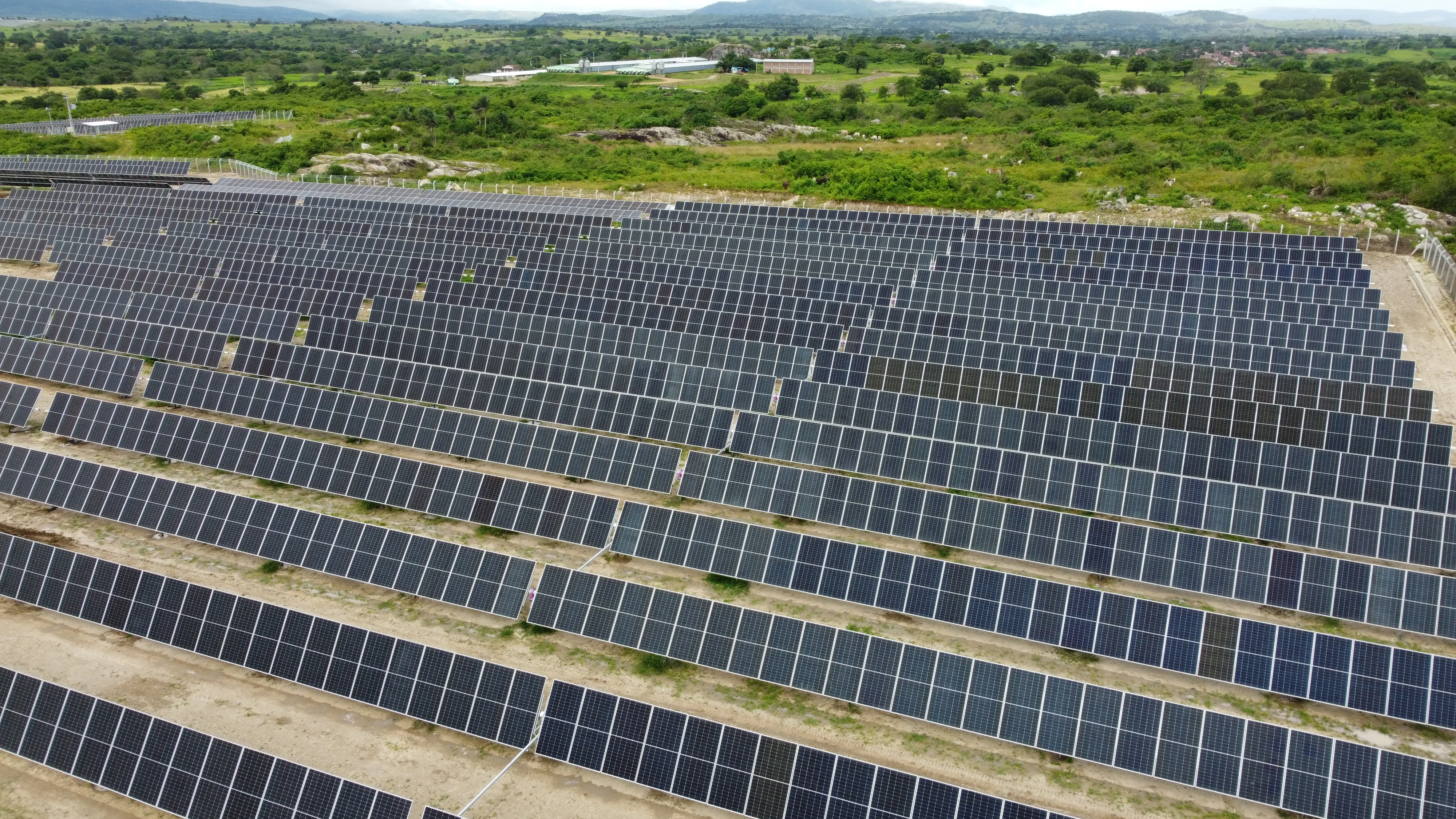Usina solar fotovoltaica Tera Energia